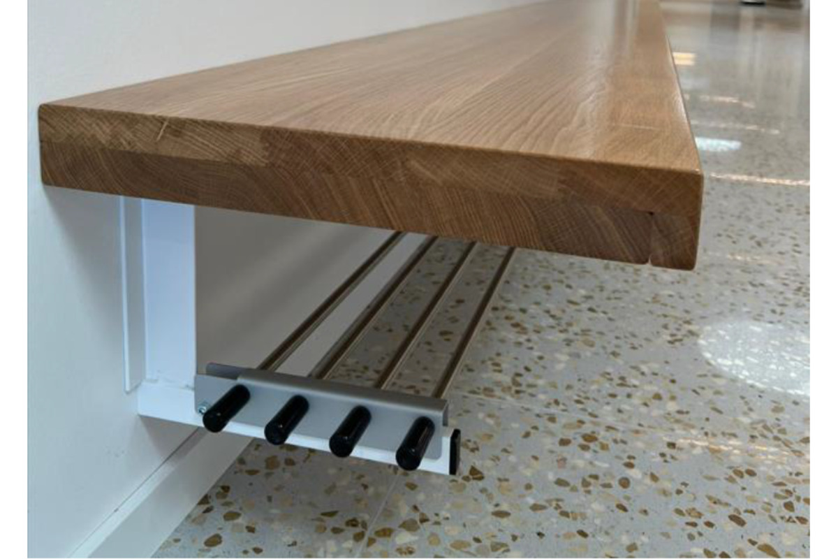 Console pour bancs profil en TMAKK pour lattage en bois